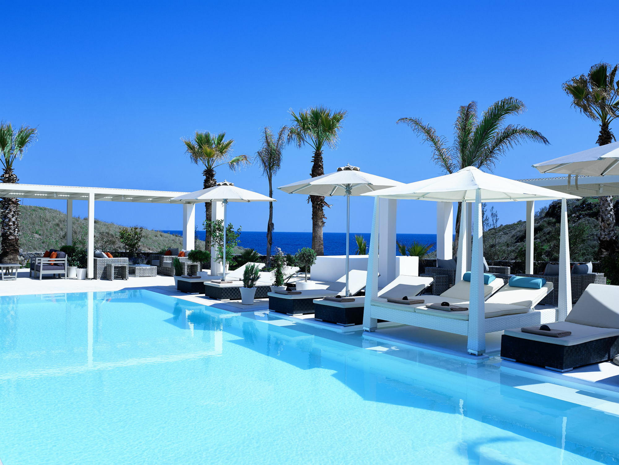 Aurora Luxury Hotel