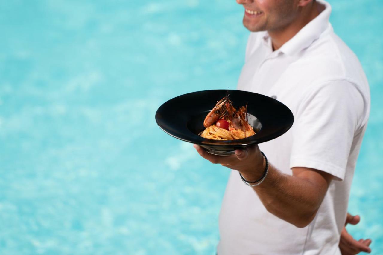 Aurora Luxury Imerovigli (Santorini)
